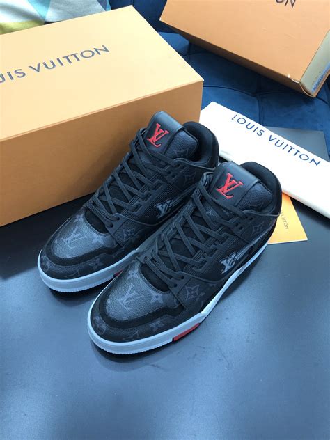 lv black tennis shoes
